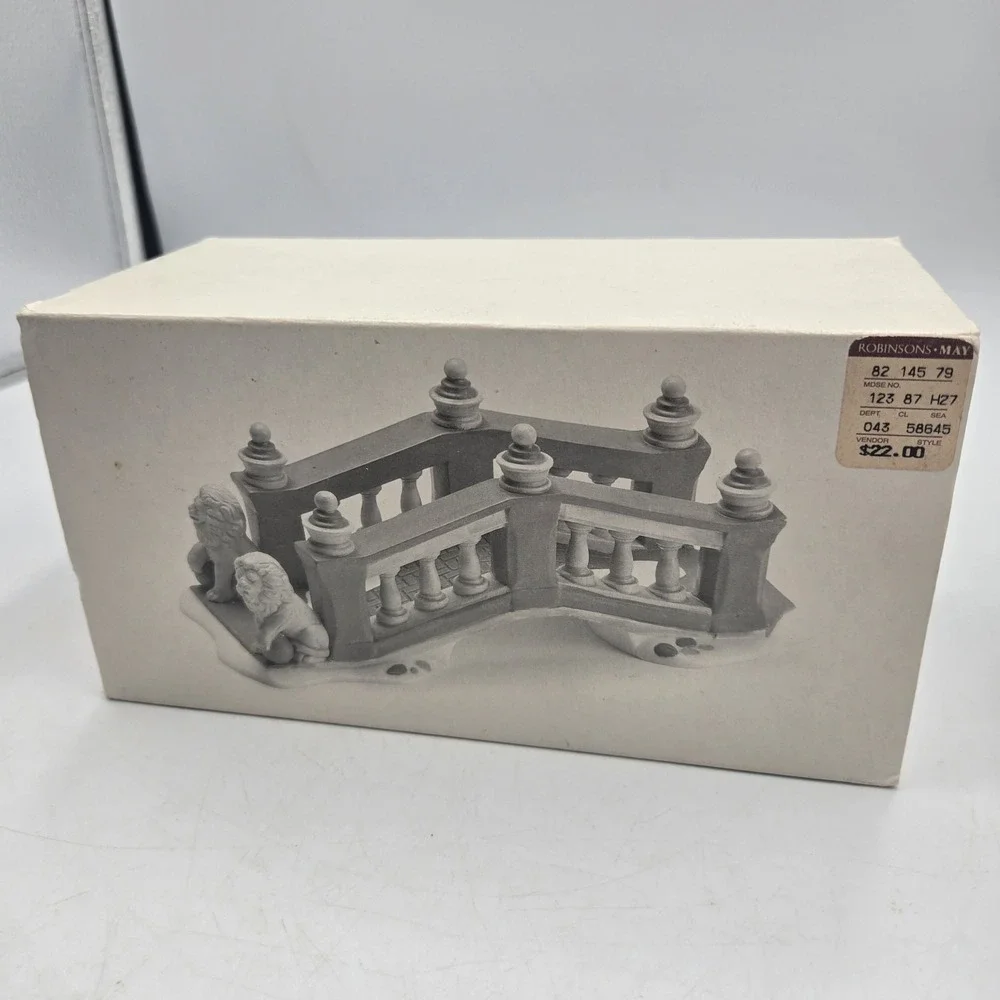 Dept 56 Lionhead Bridge 58645 Christmas Village Accessory Heritage Collect. New